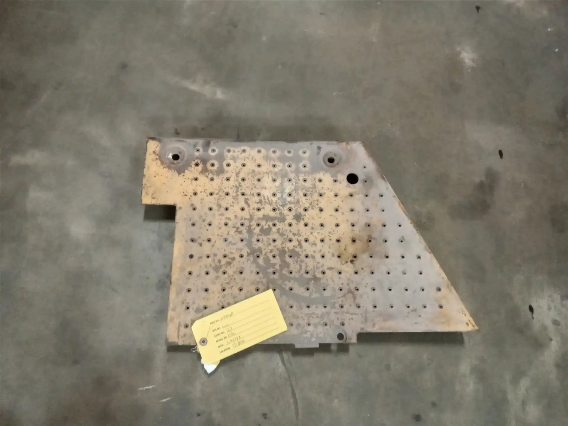 USED PLATE AS indicator image 1