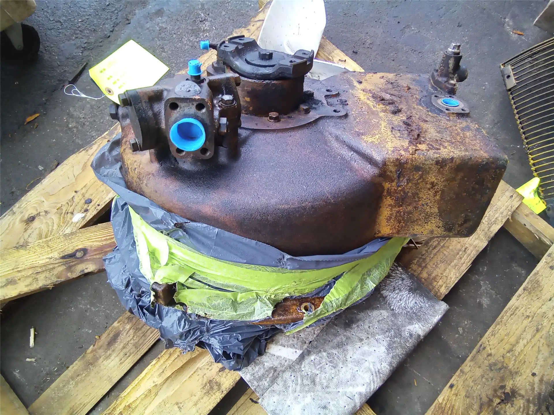 USED TORQUE CONVER image 2