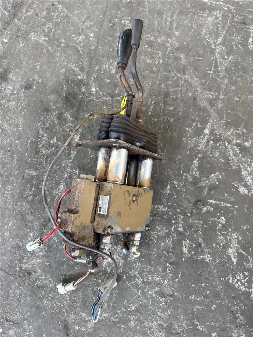 USED PILOT VALVE indicator image 1