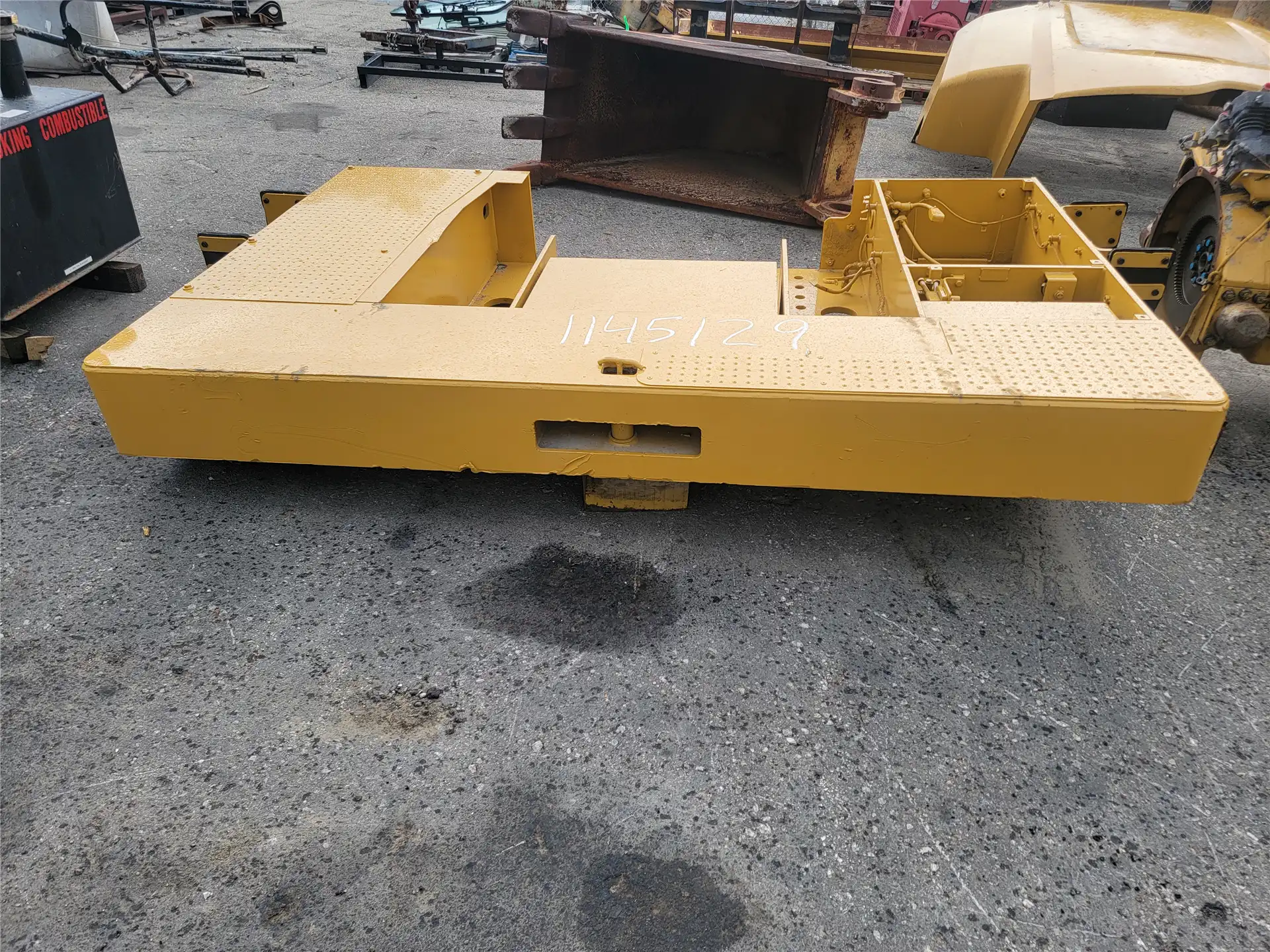 USED BUMPER GP REA image 2