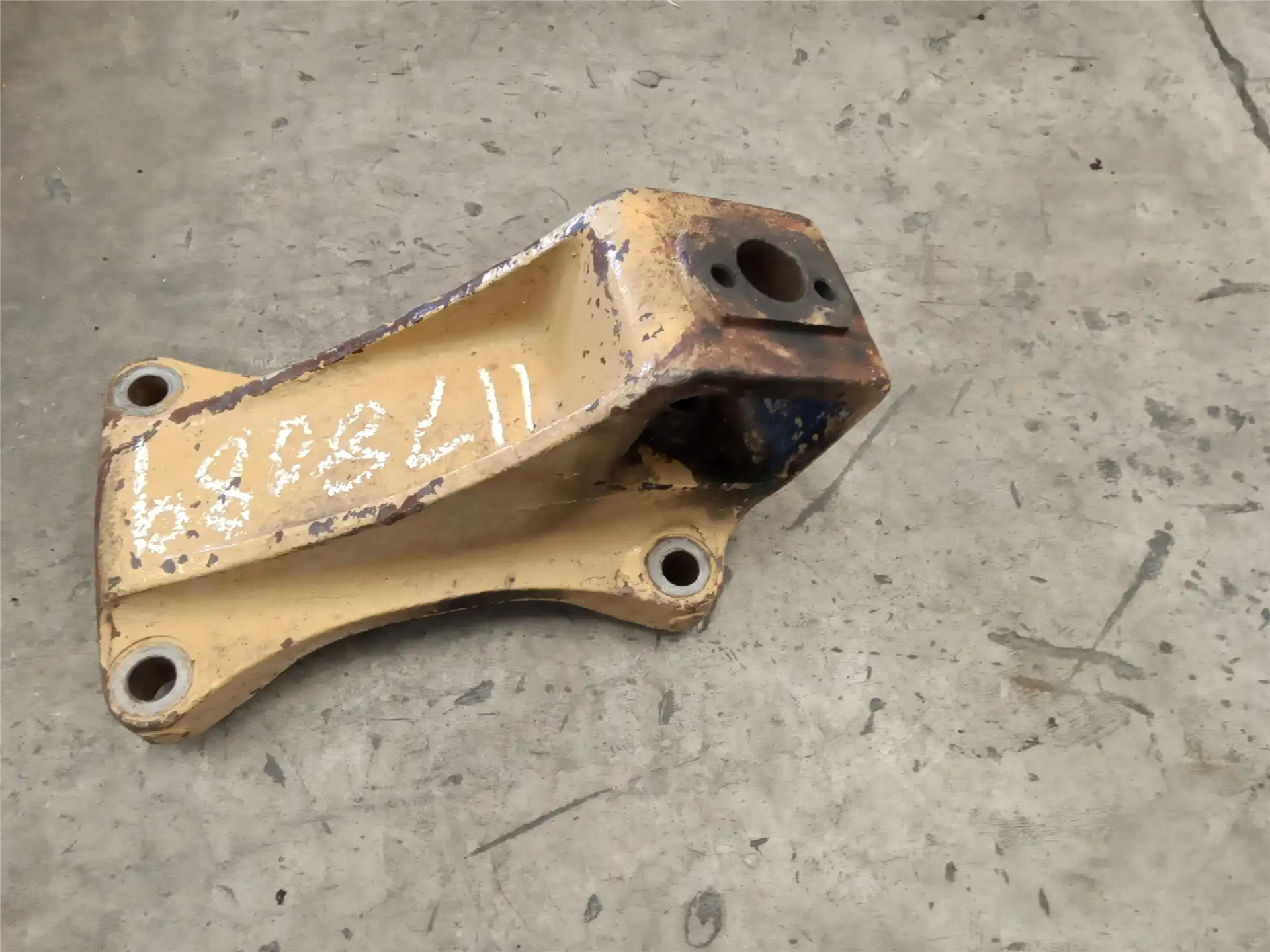 USED BRACKET image 2