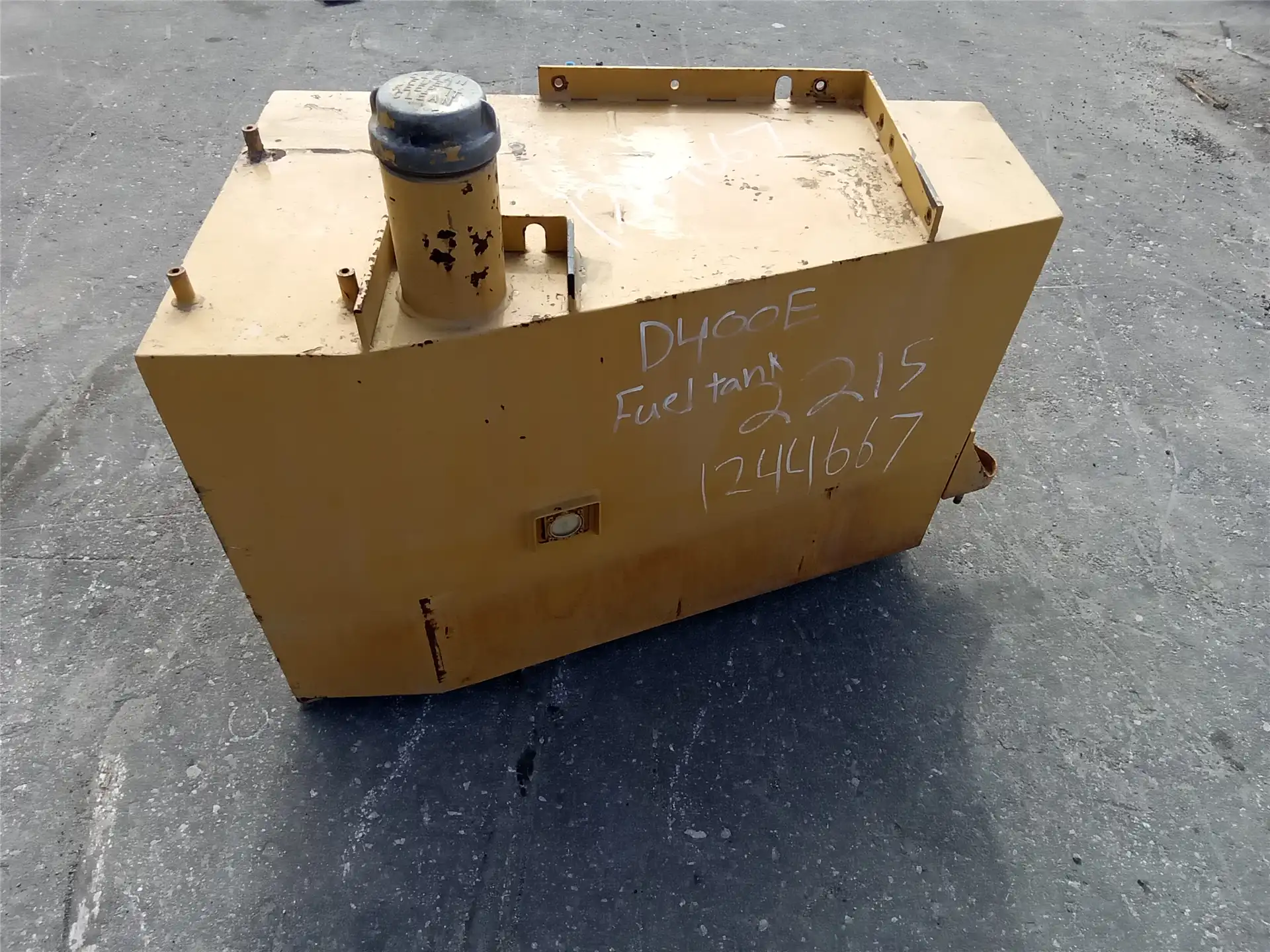 USED FUEL TANK image 2