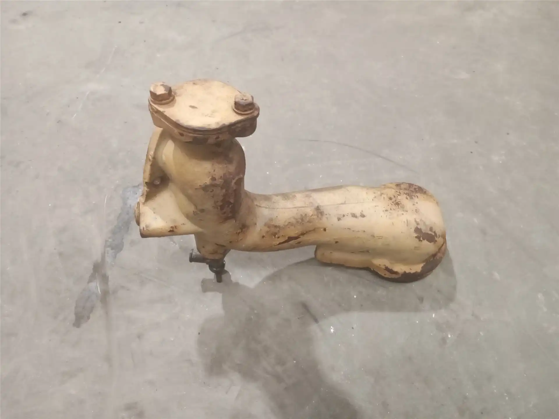 USED BONNET-OIL CO image 2