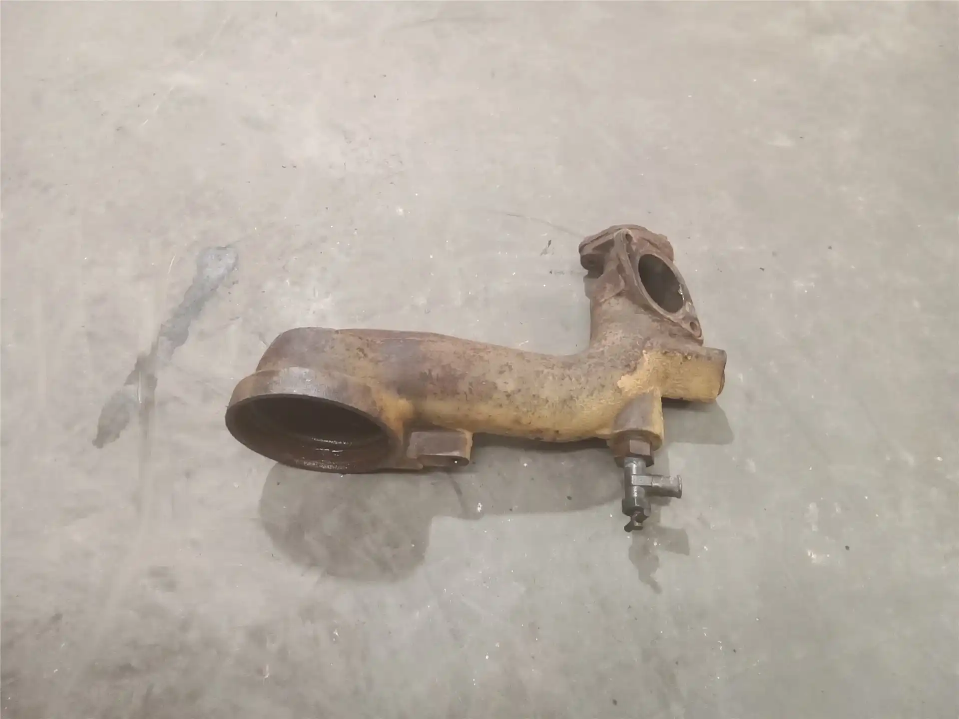 USED BONNET-OIL CO image 3