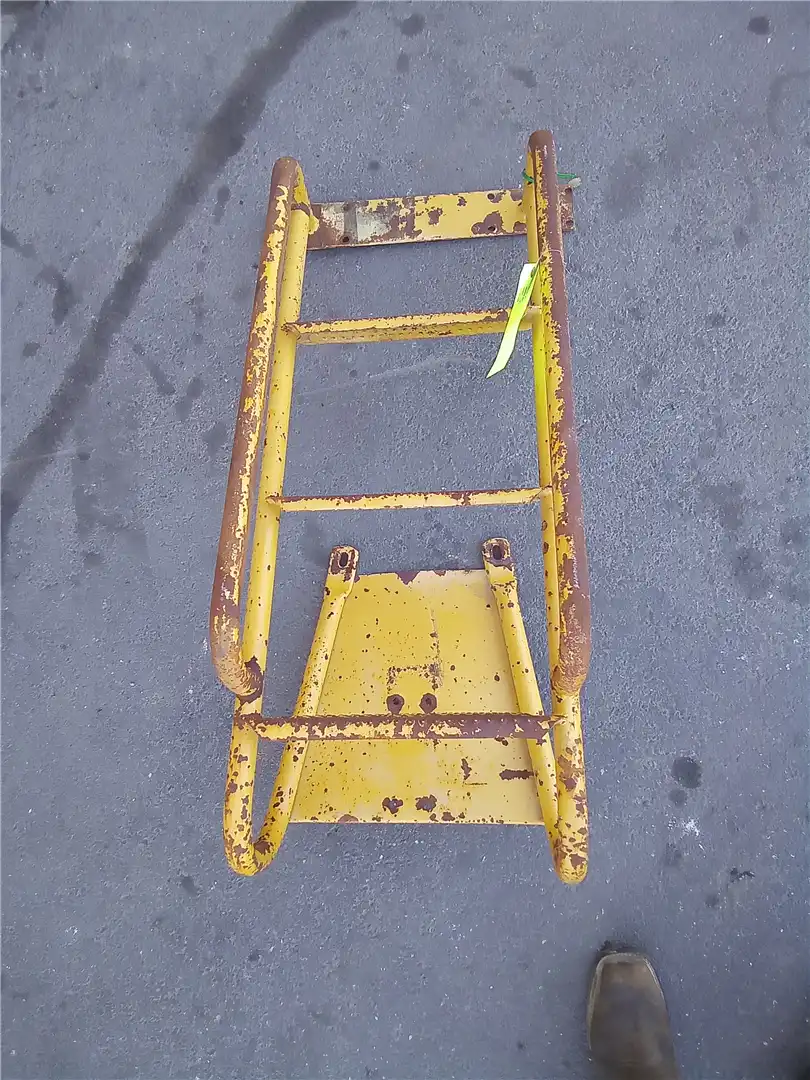 USED LADDER image 2
