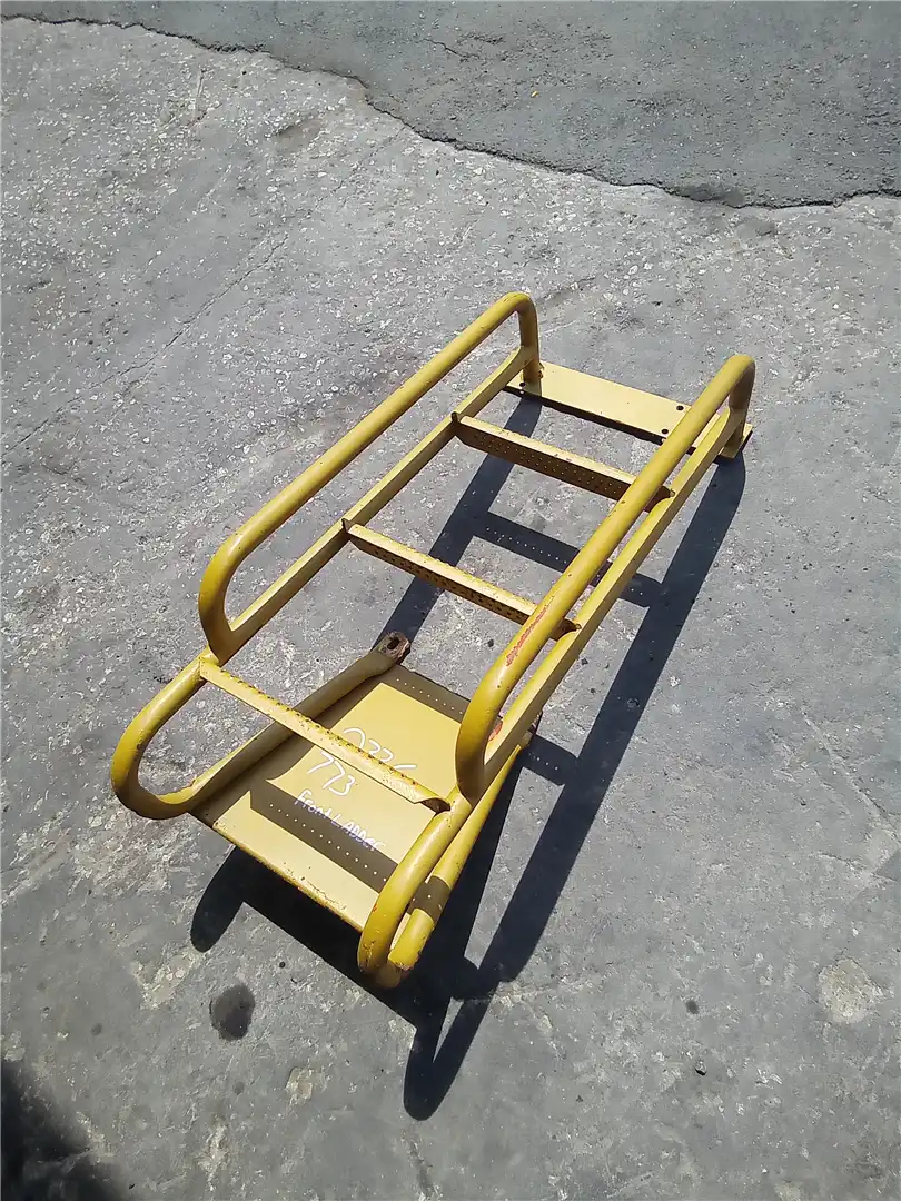 USED LADDER image 3