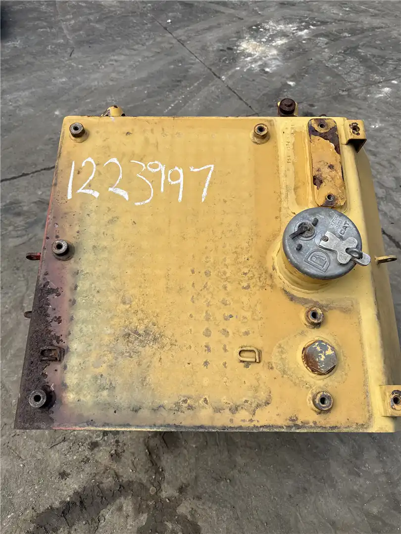 USED FUEL TANK image 3
