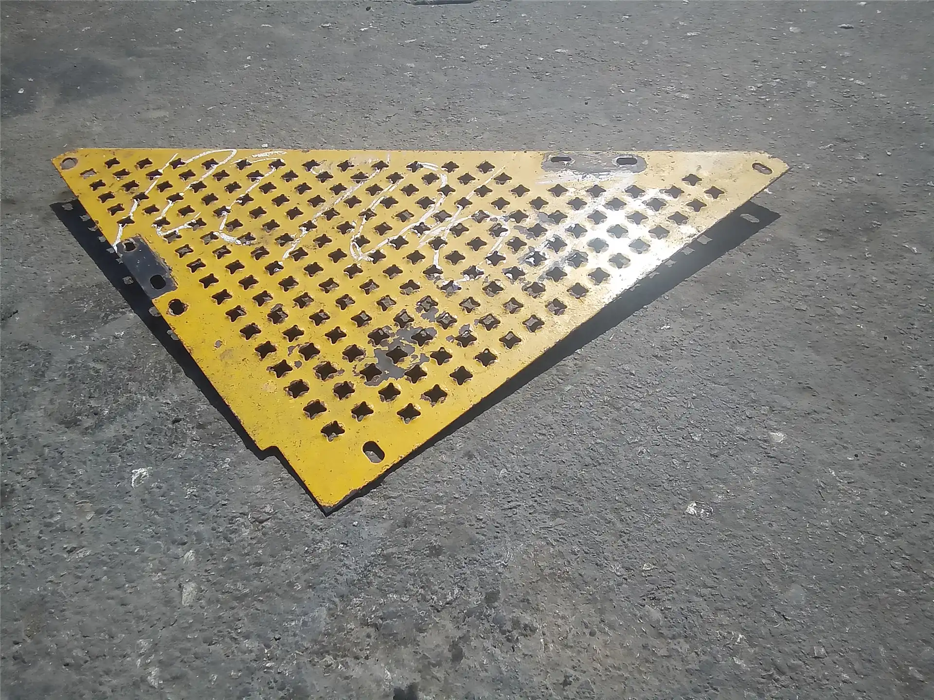 USED TREAD PLATE image 2