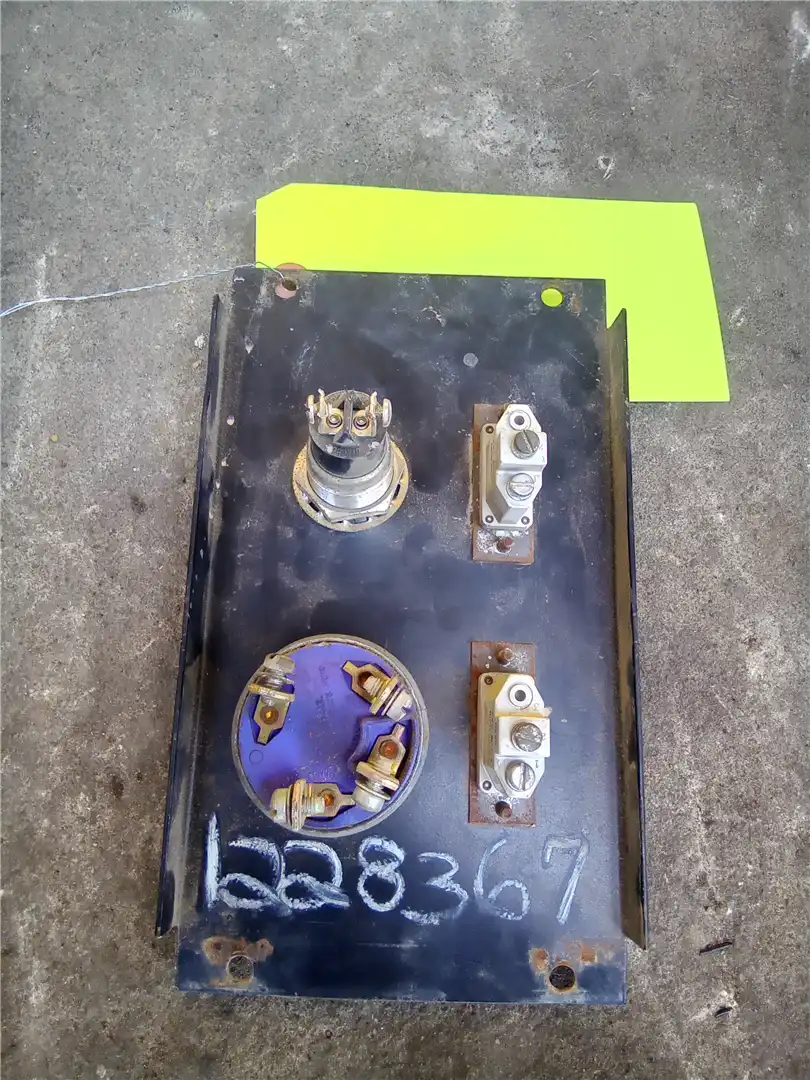 USED PANEL image 2