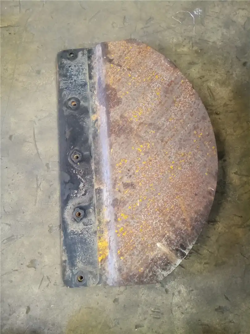 USED BOTTOM GUARD image 8