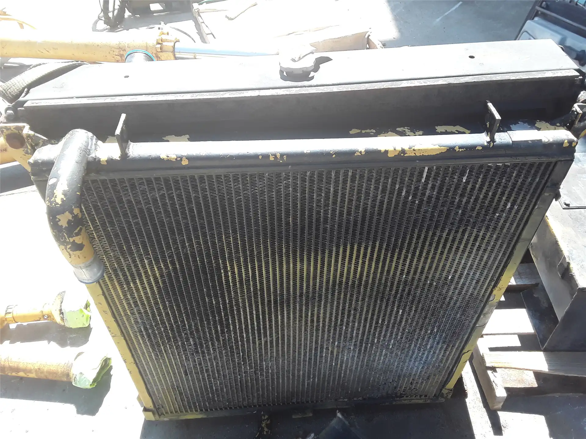 USED RADIATOR HYDR indicator image 1