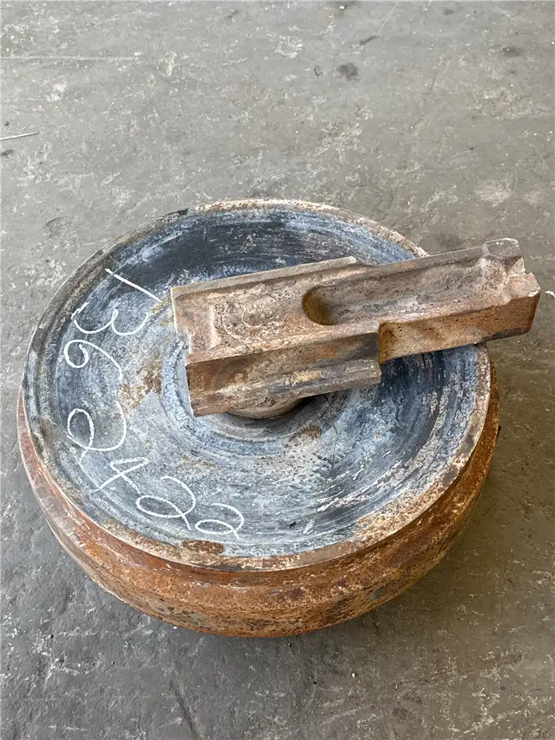 USED IDLER image 6