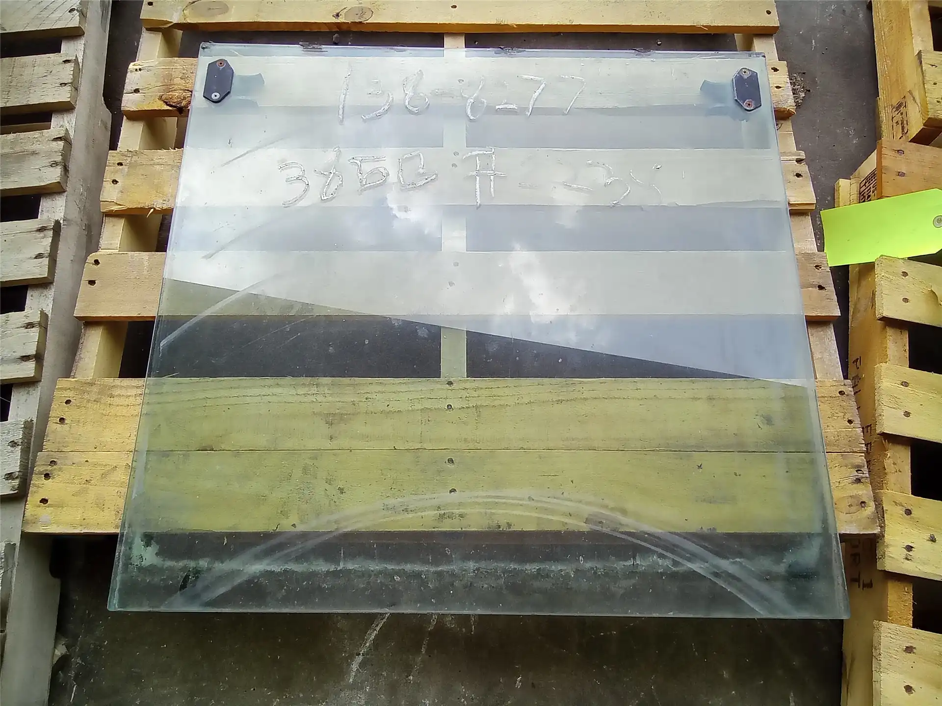 USED SLIDING GLASS image 2