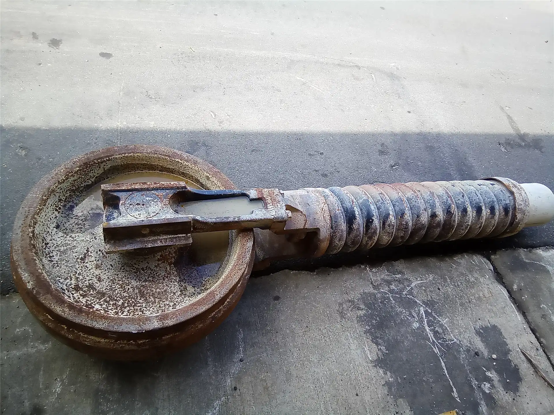 USED IDLER GP FRON image 5