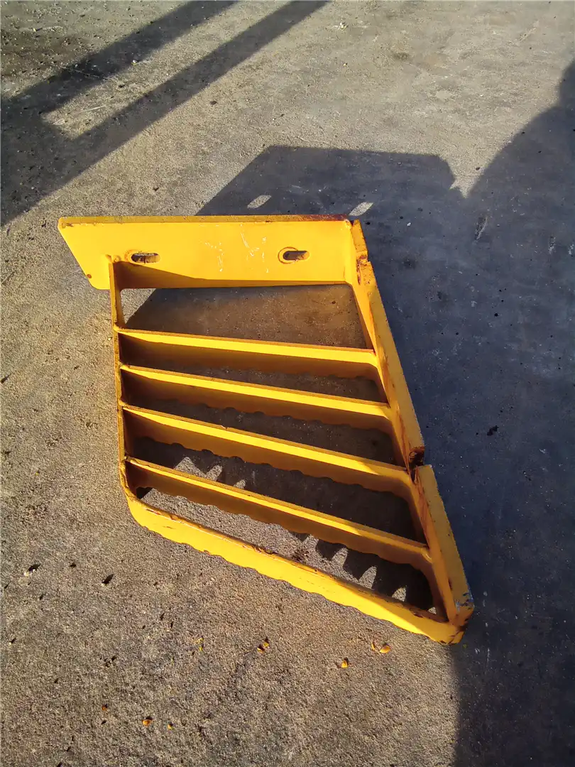 USED RH STEP image 2