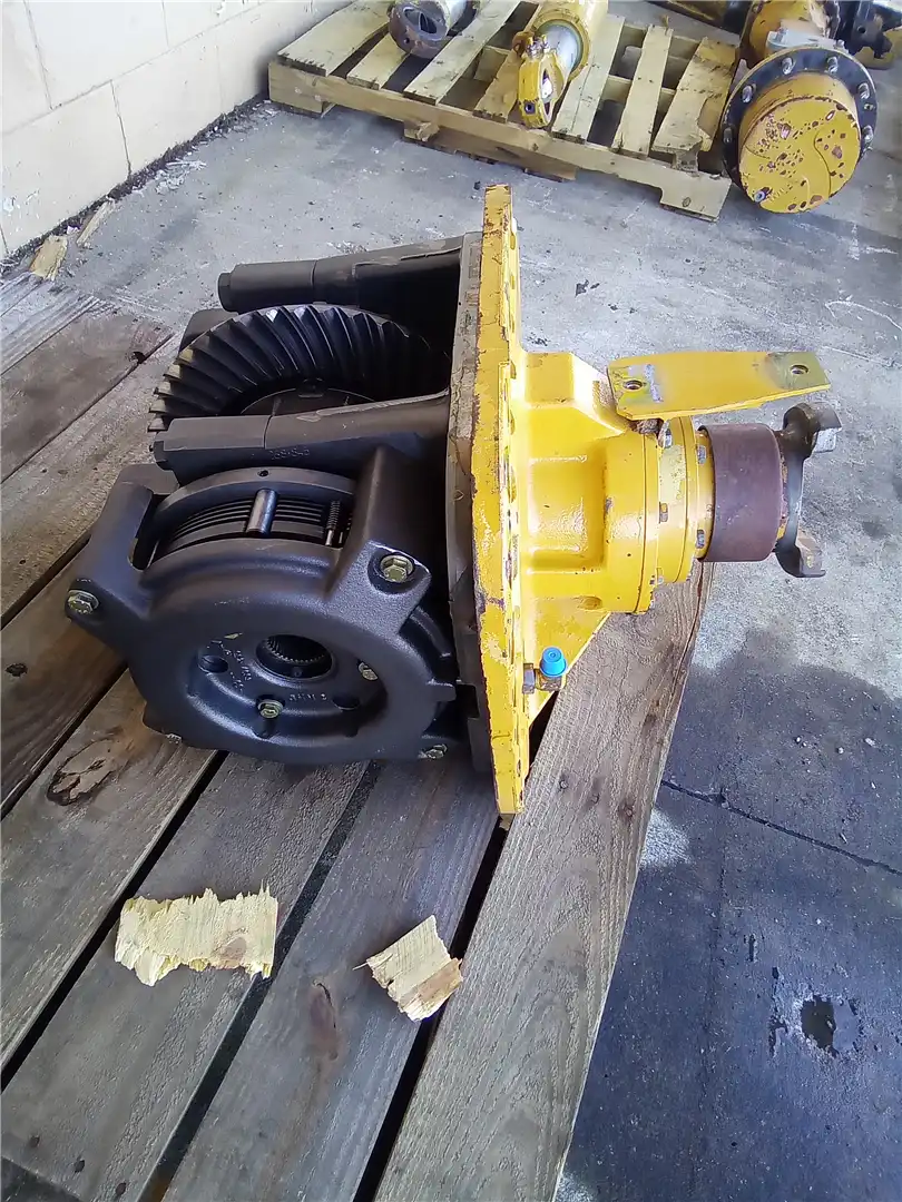 USED BEVEL GEAR image 4