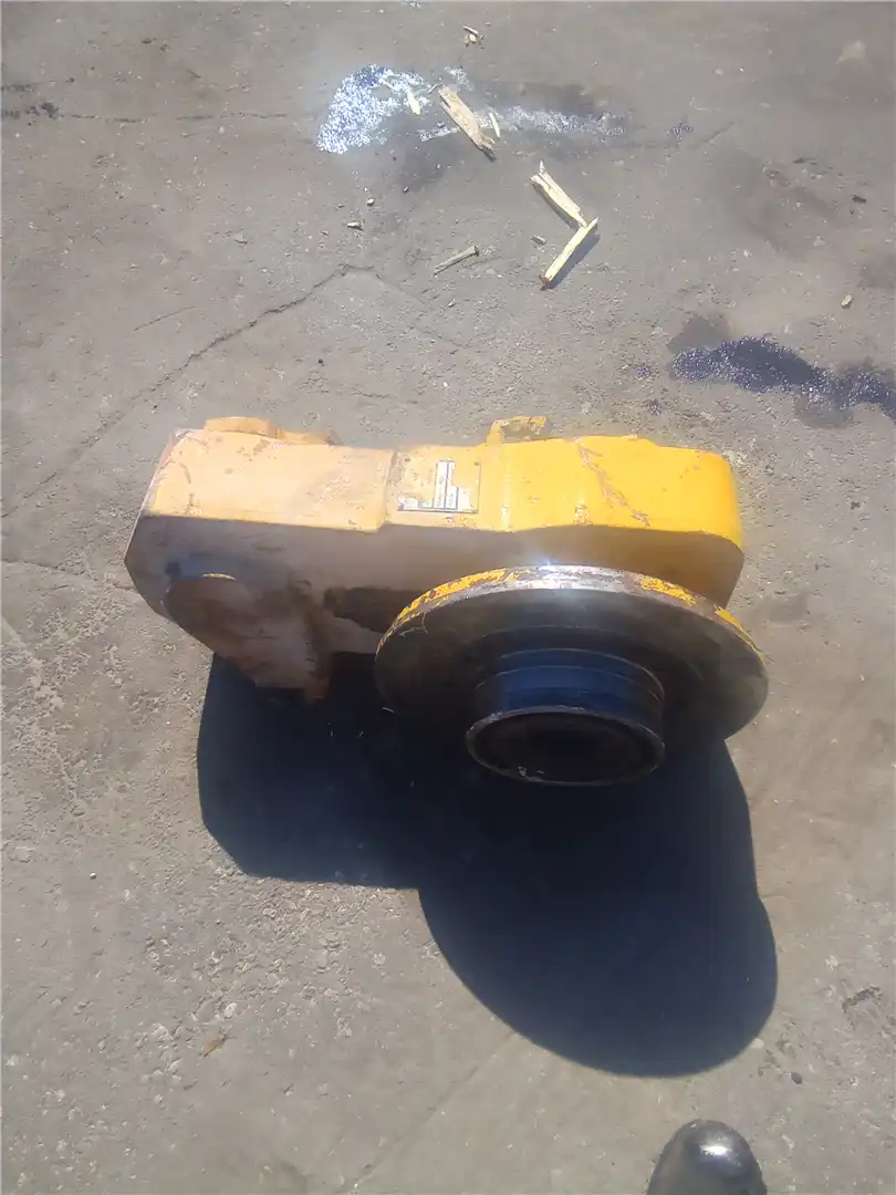 USED TRANSFER GEAR image 2