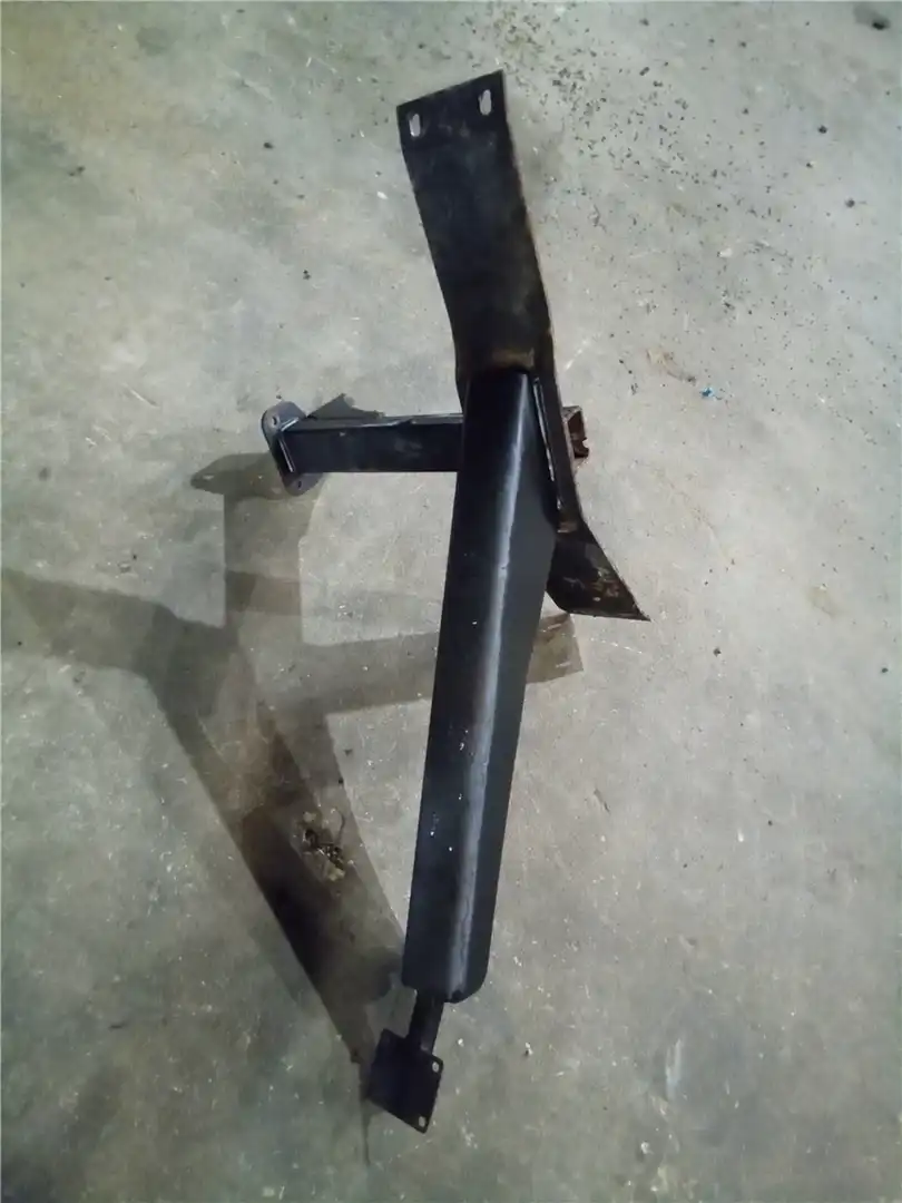 USED LH BRACKET image 2