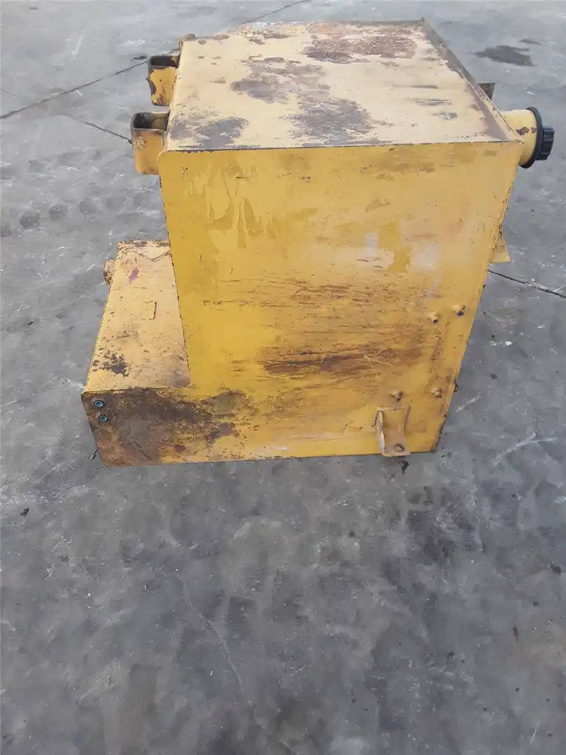 USED FUEL TANK AS indicator image 1