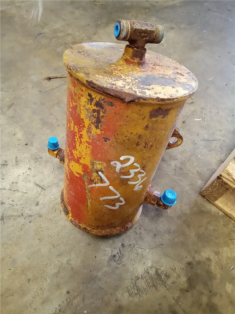 USED TANK GP- BRAK image 2
