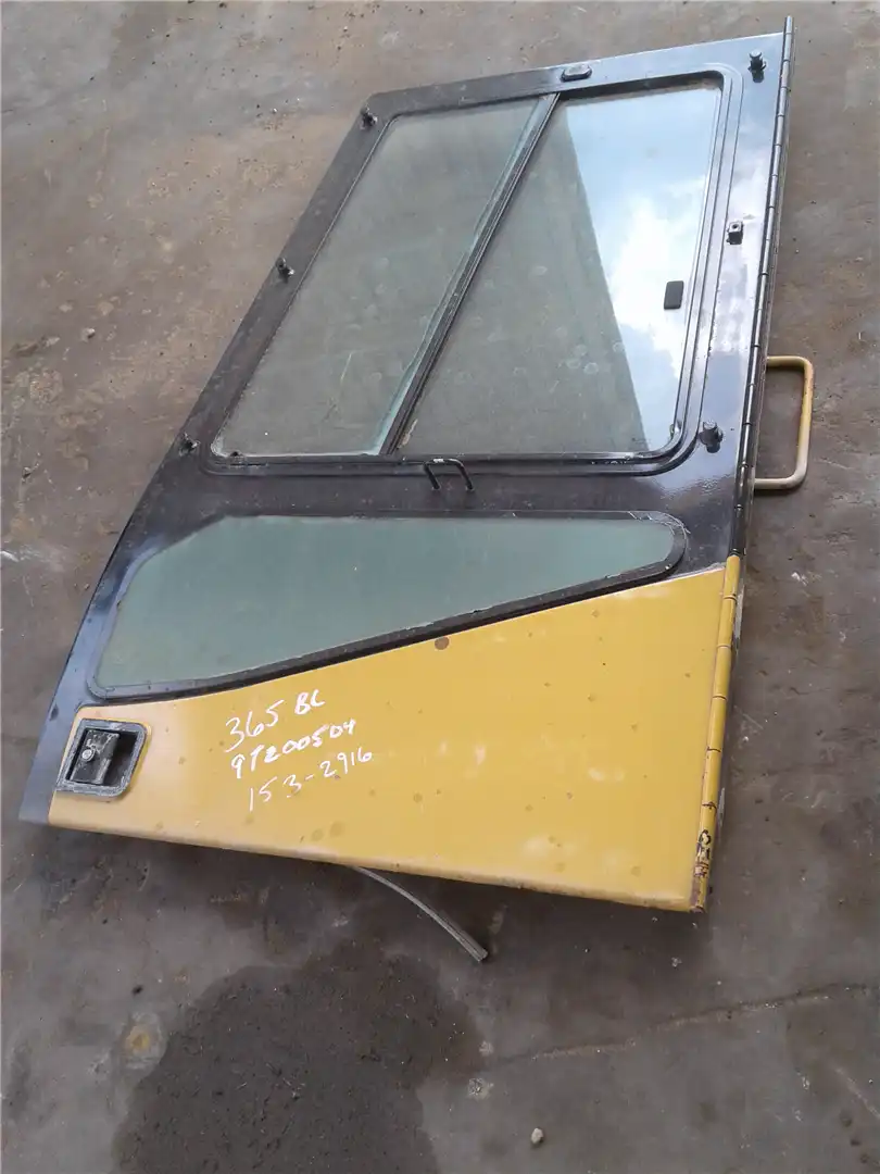 USED CAB DOOR indicator image 1