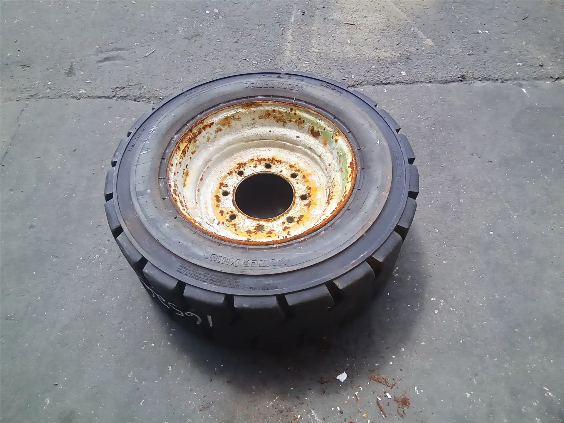 USED LH WHEEL GP image 2
