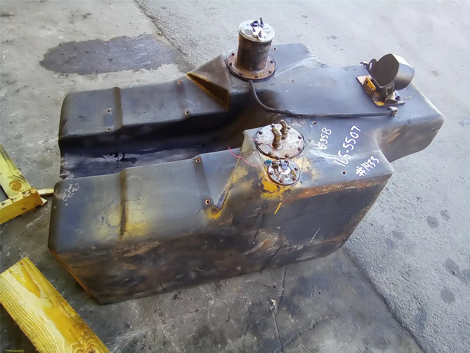 USED FUEL TANK image 2