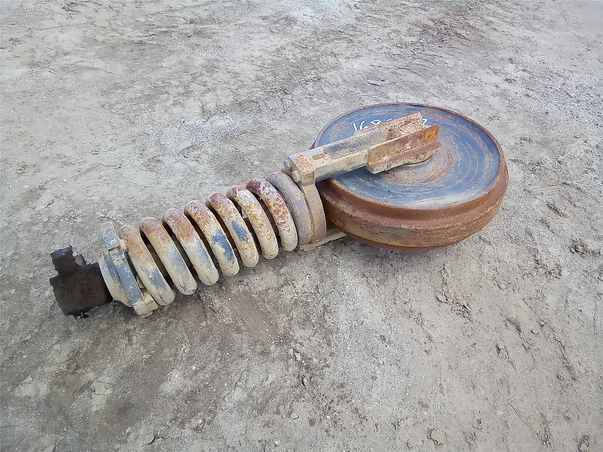USED FRONT IDLER G image 2