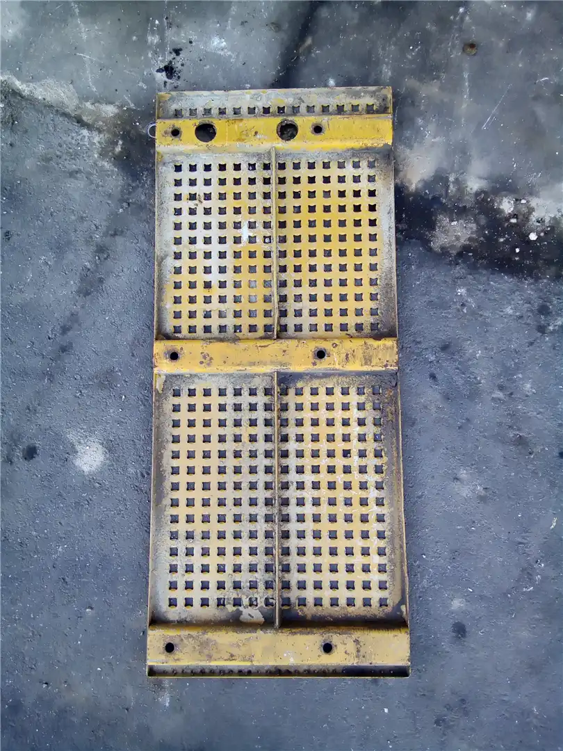 USED COVER image 2