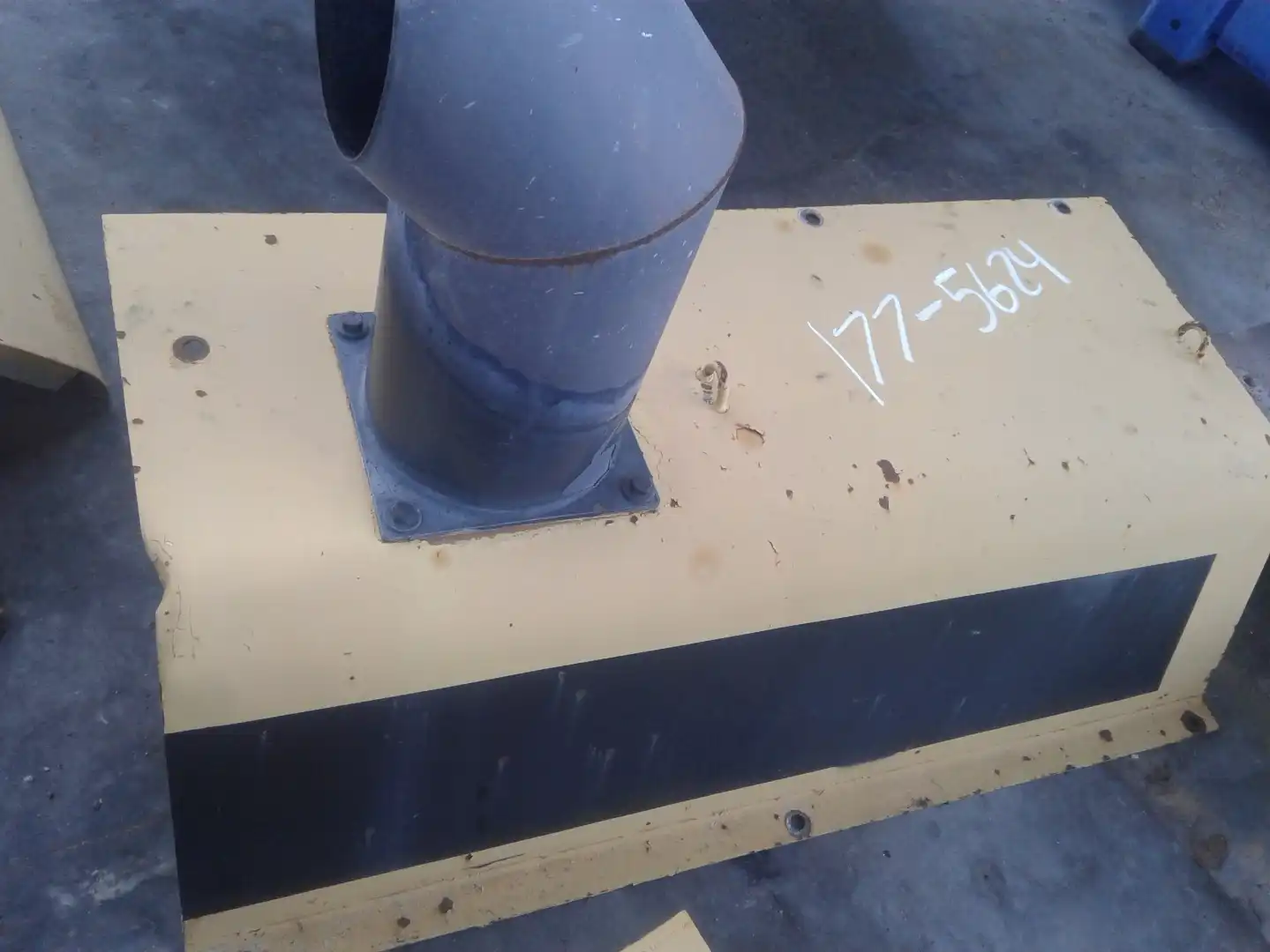 USED MUFFLER GAURD image 2