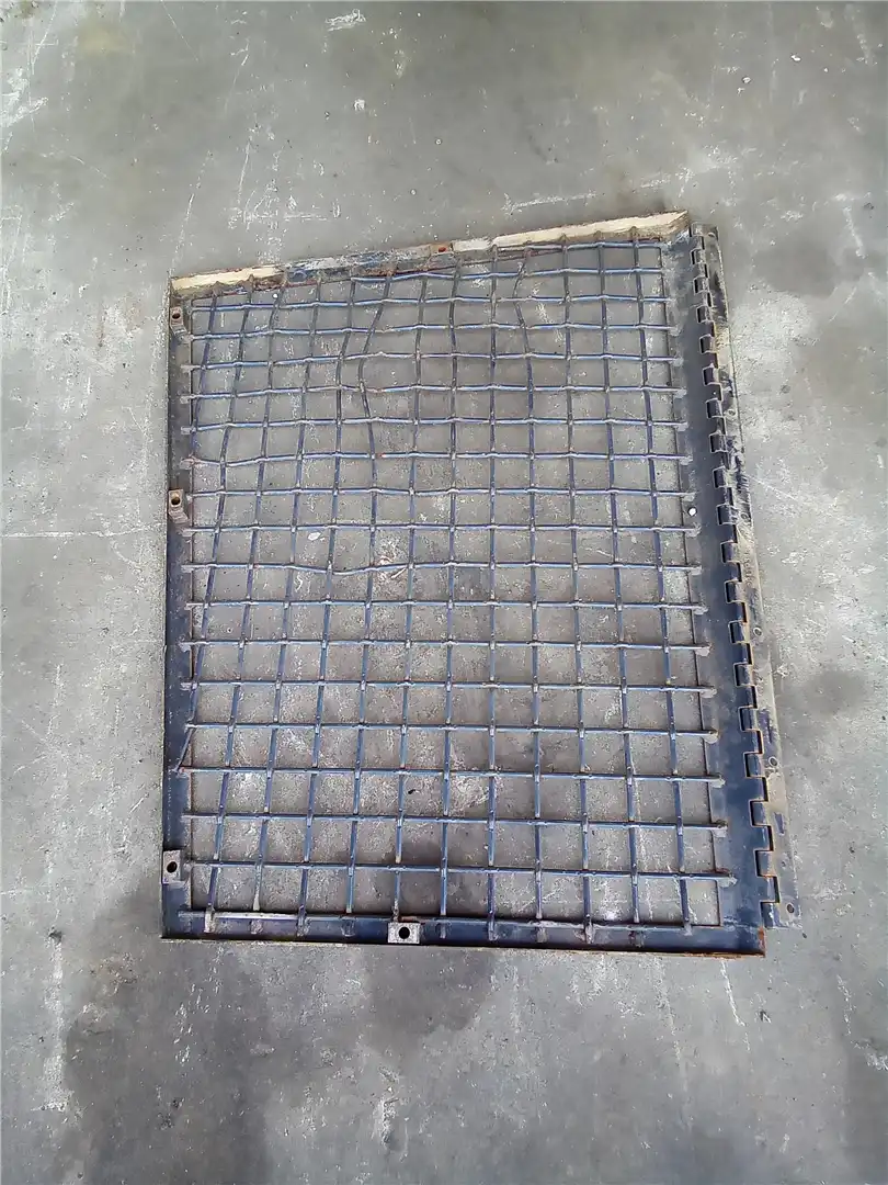 USED SCREEN image 2