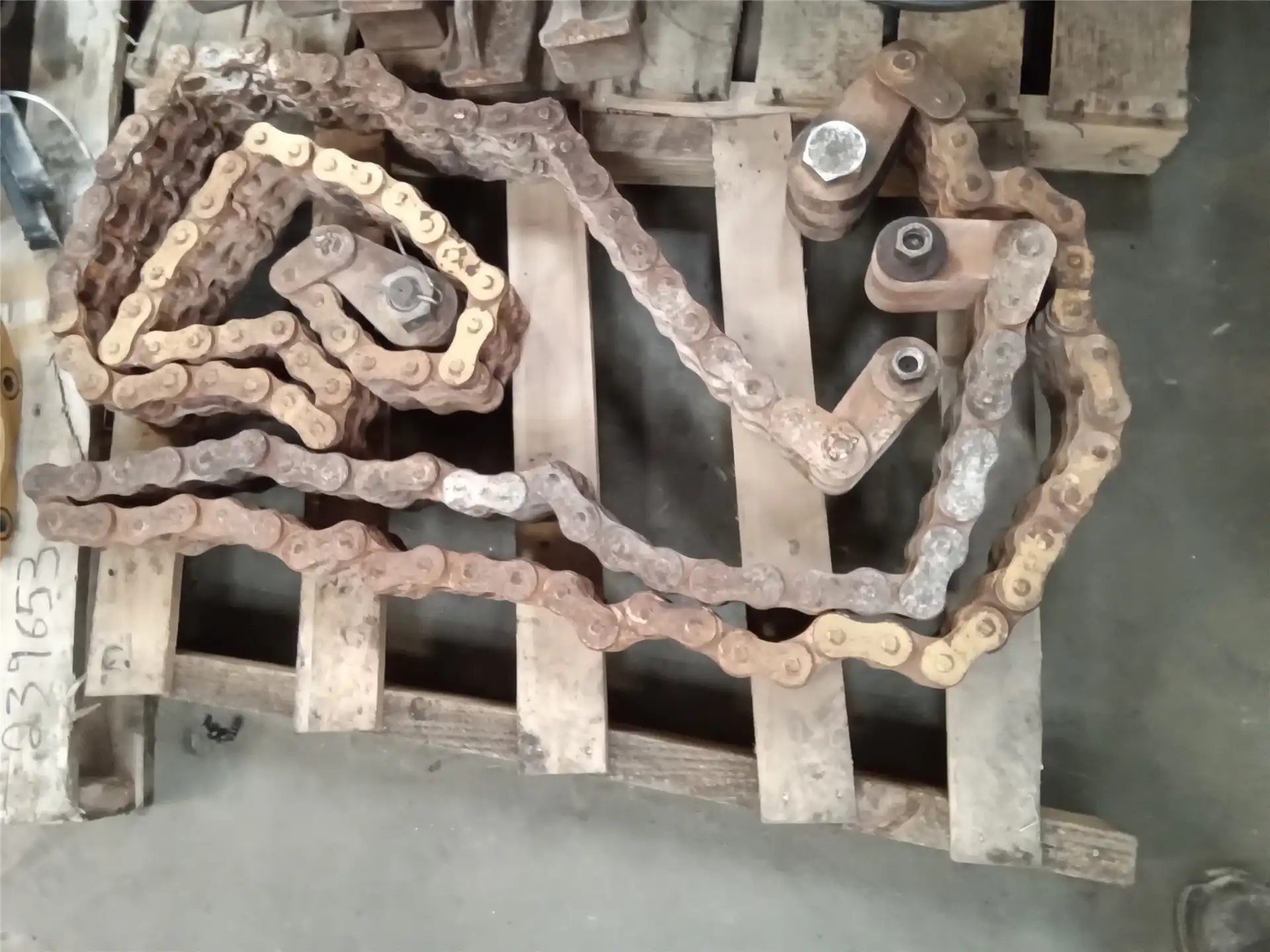 USED CHAIN image 2