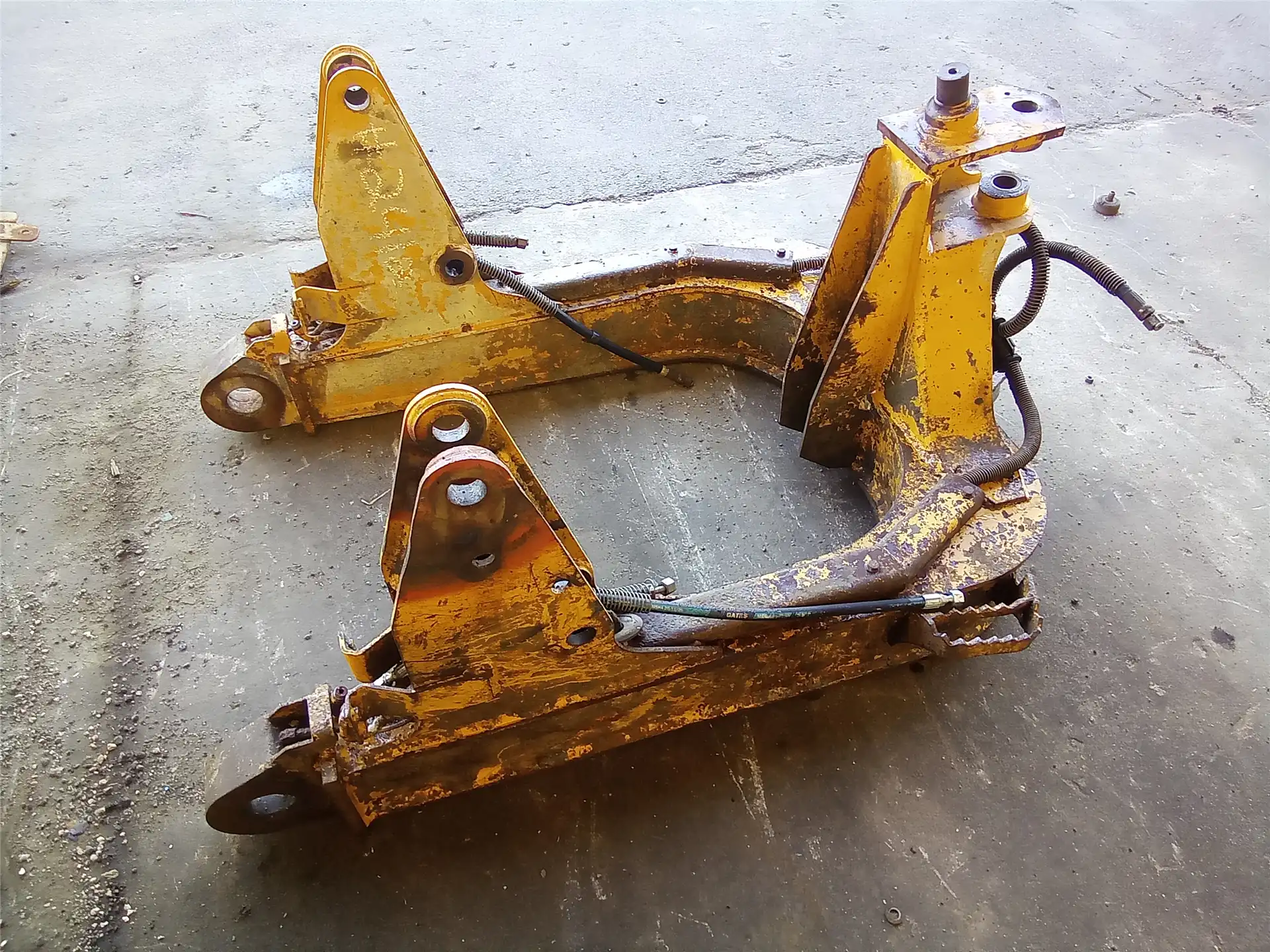 USED C FRAME image 4