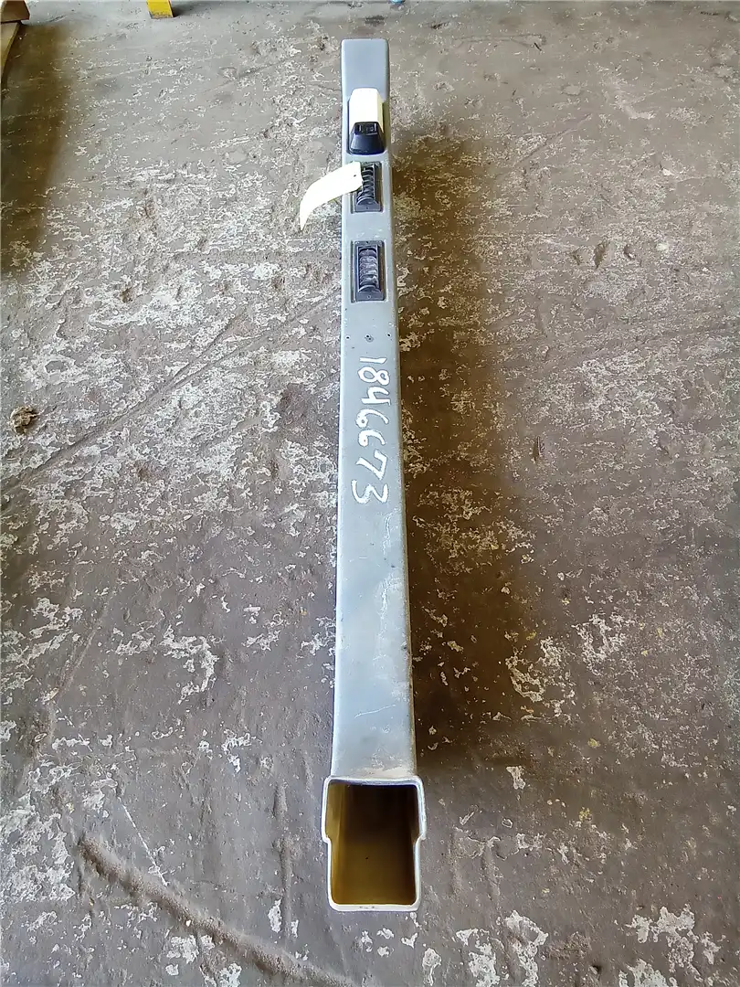 USED LH DUCT image 2