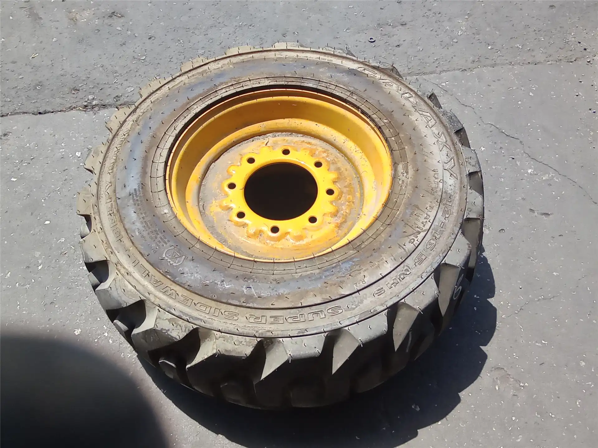 USED TIRE RIM GP image 4