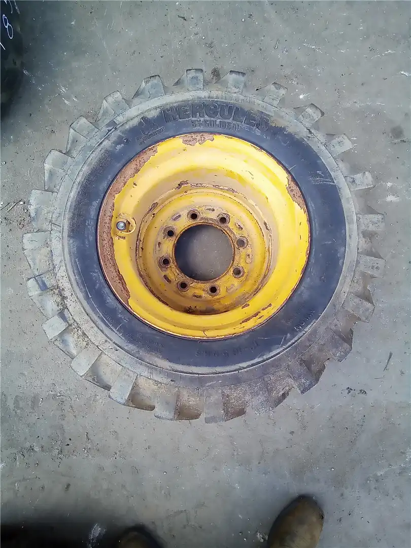 USED TIRE RIM GP image 2