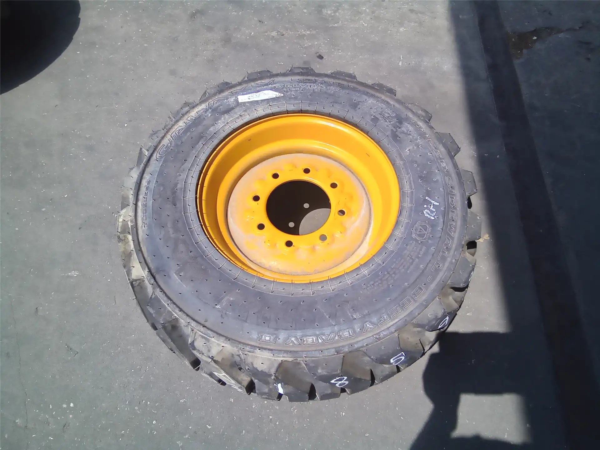 USED TIRE RIM GP image 4