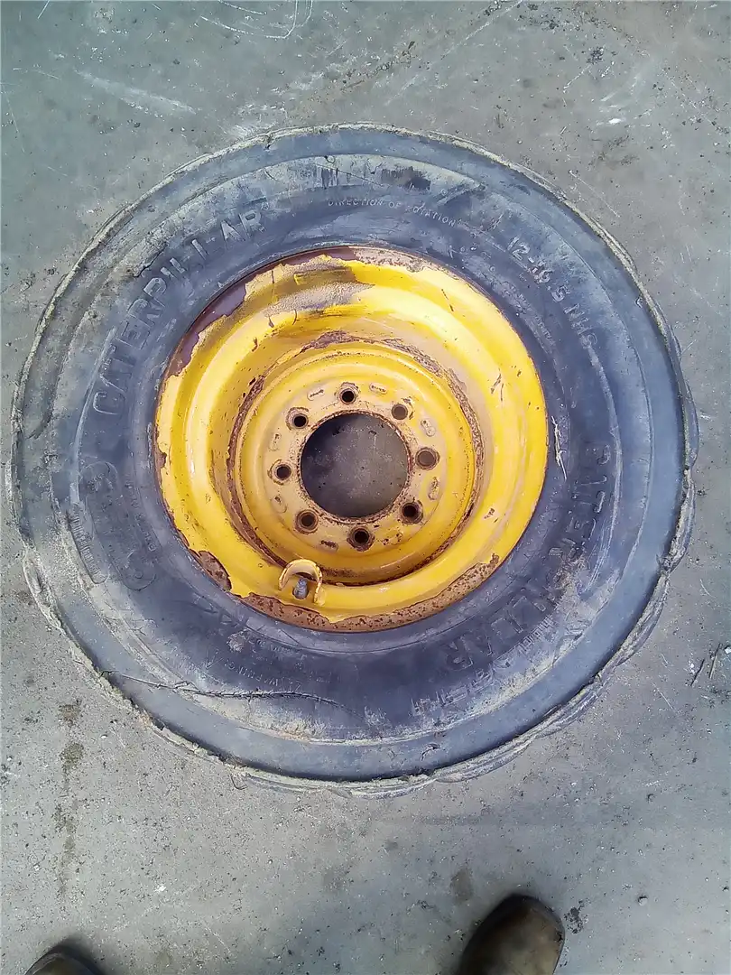 USED TIRE RIM GP image 2