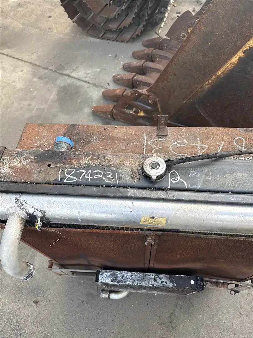 USED RADIATOR GP image 5
