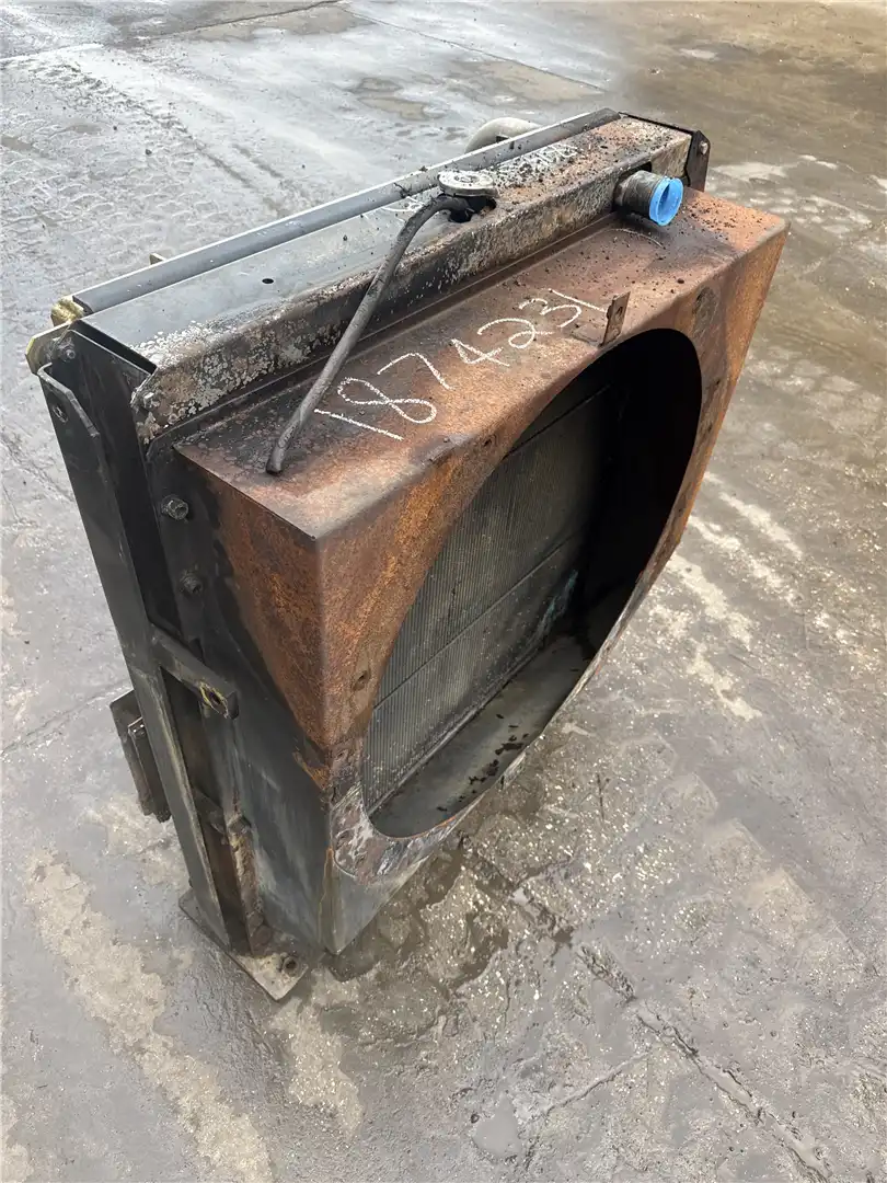 USED RADIATOR GP image 2