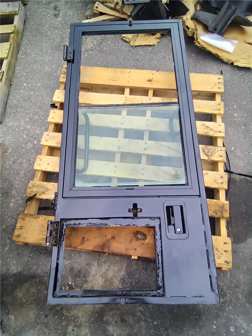 USED WINDOW GROUP image 2