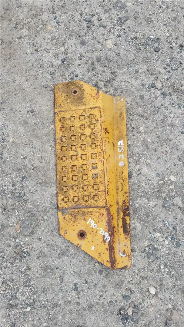 USED LH STEP indicator image 1