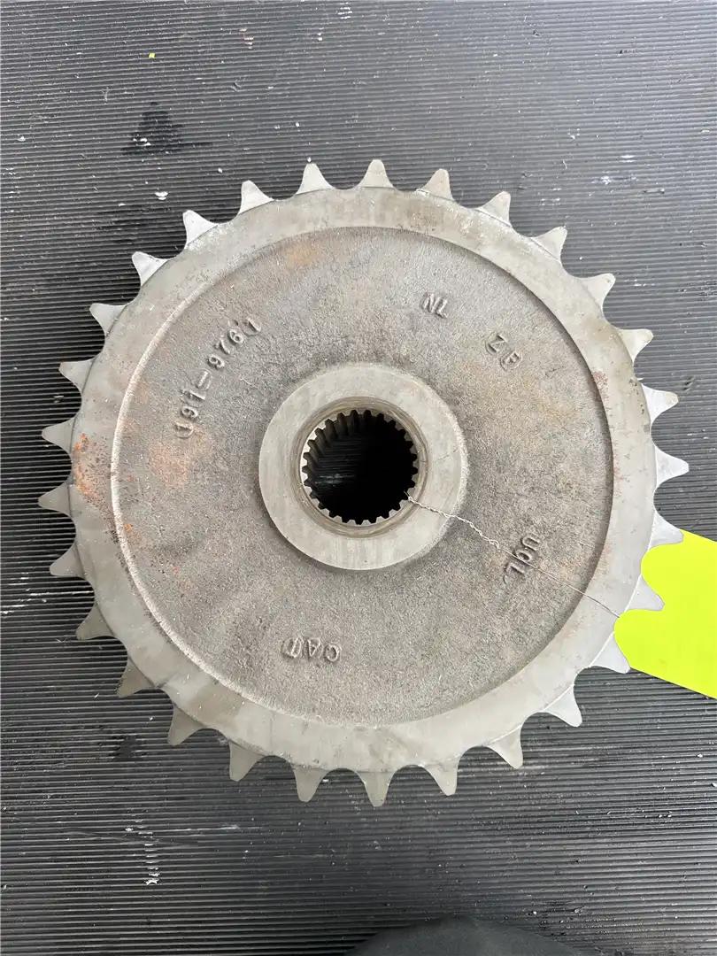 USED SPROCKET AXL indicator image 1