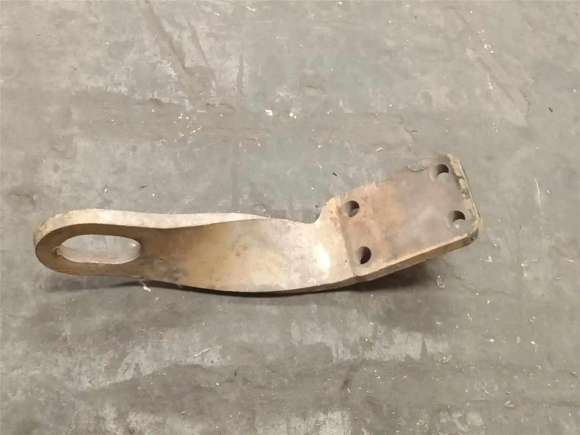 USED BRACKET image 2