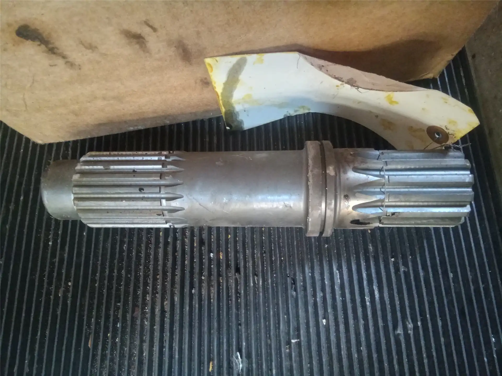 USED SHAFT indicator image 1
