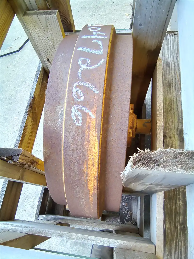 USED TRACK IDLER image 3