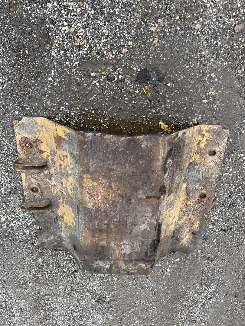 USED GAURD AS- BOT image 5