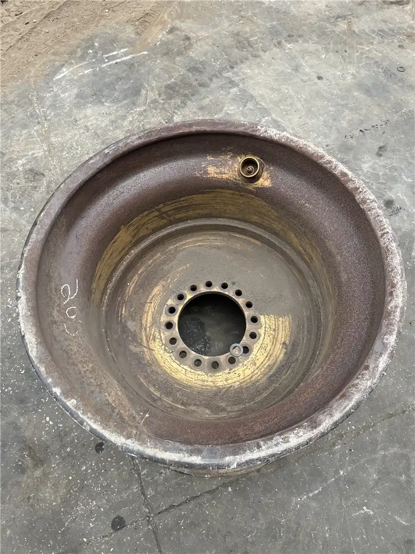 USED RIM image 2