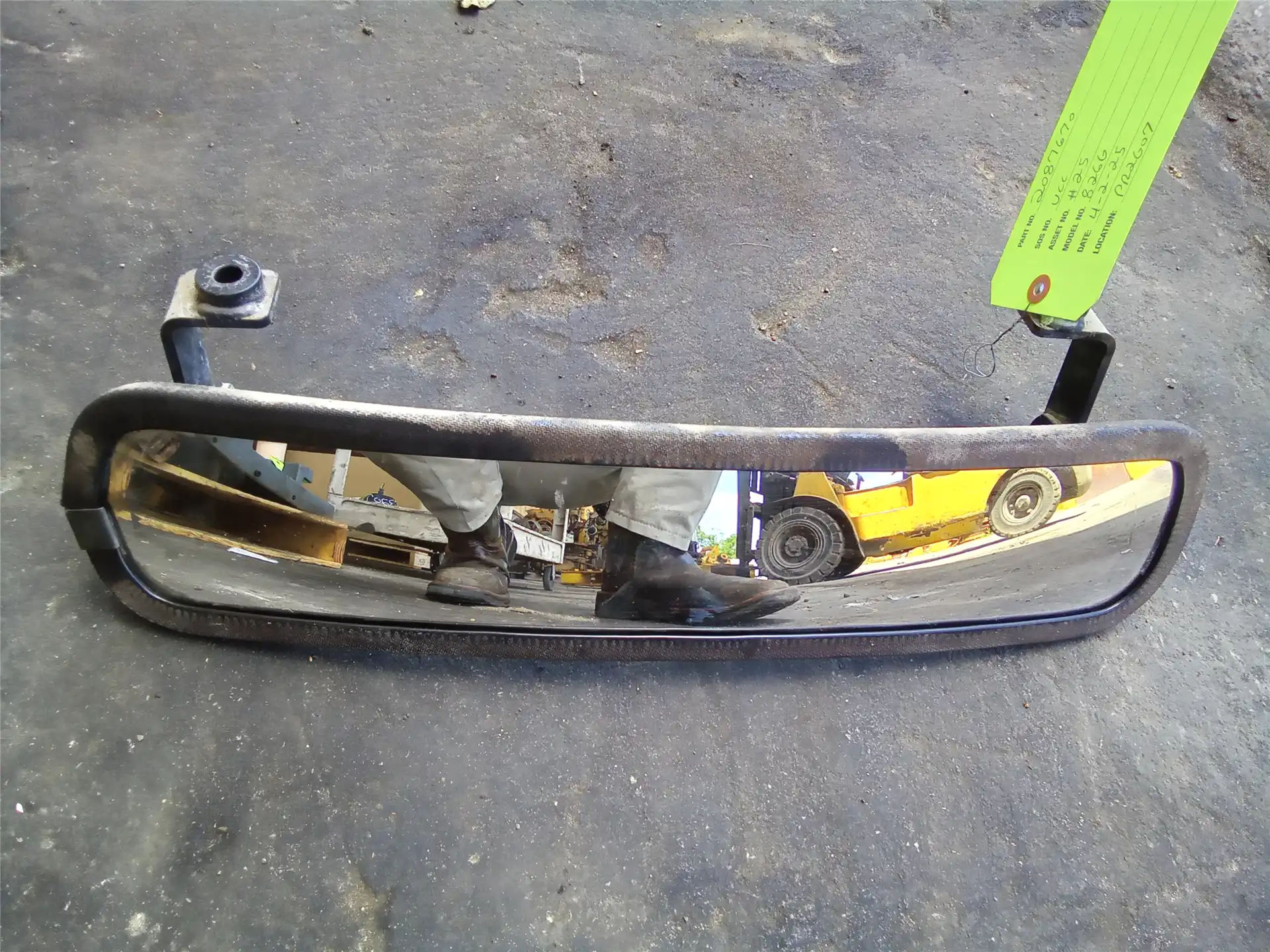 USED MIRROR GP indicator image 1