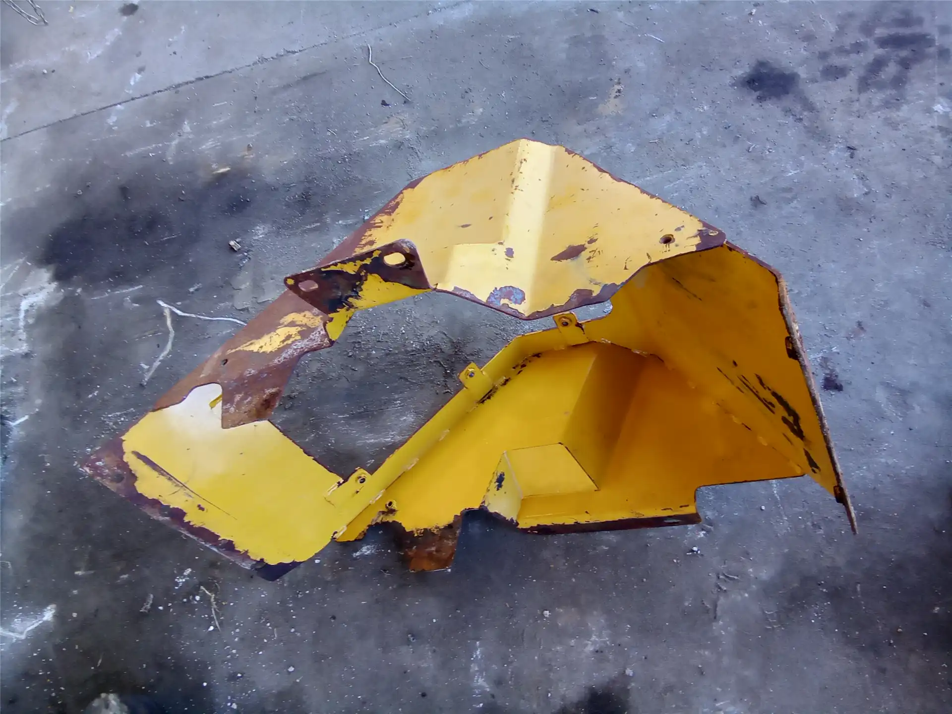 USED GUARD image 2